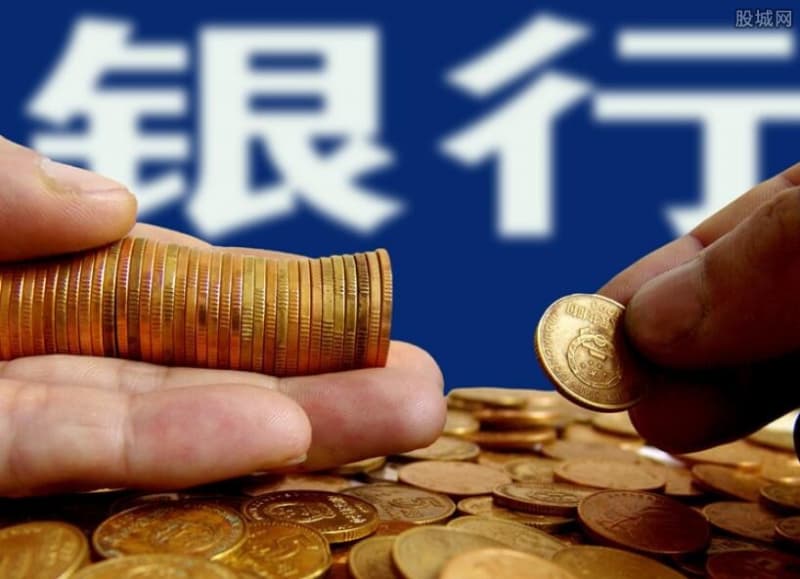 [武汉空放贷款]公募FOF投基：小微指基受限 部分QDII恐无缘